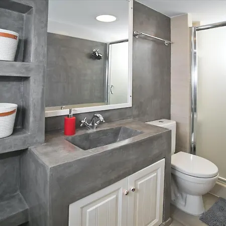 Scaleri Port Holiday home *