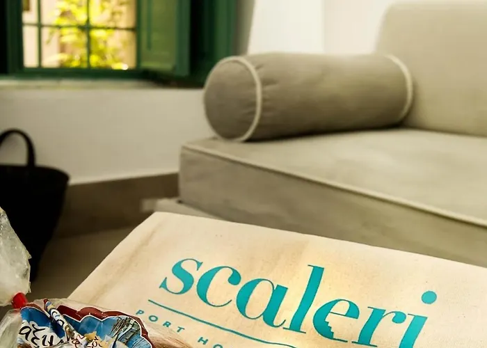 度假居 Scaleri Port *